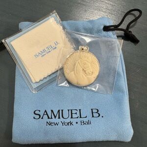 NWOT Samuel B. Silver Horse Pendant